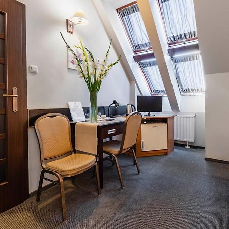 Hotel Pod Kasztanami Lublin Eksteriør billede