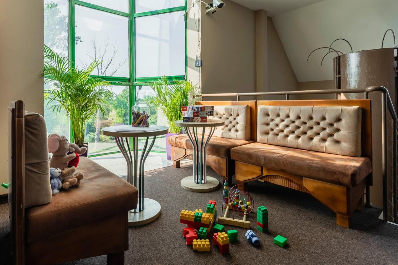 Hotel Pod Kasztanami Lublin Eksteriør billede